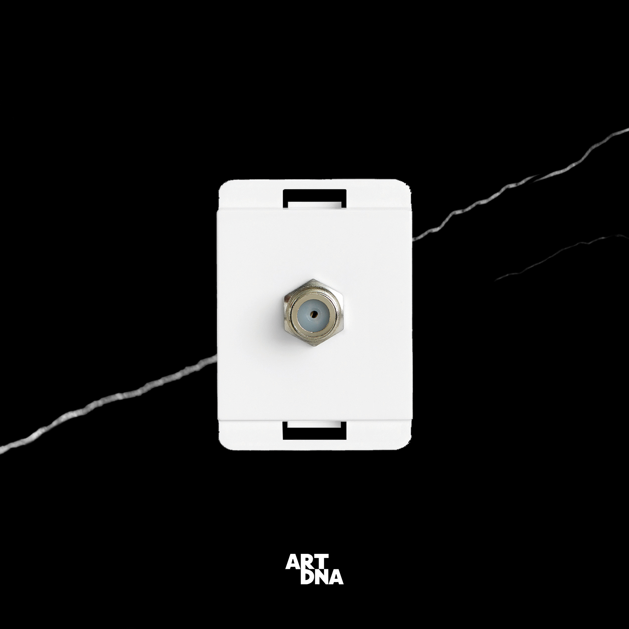 A83 WHITE SATELLITE SOCKET SIZE M